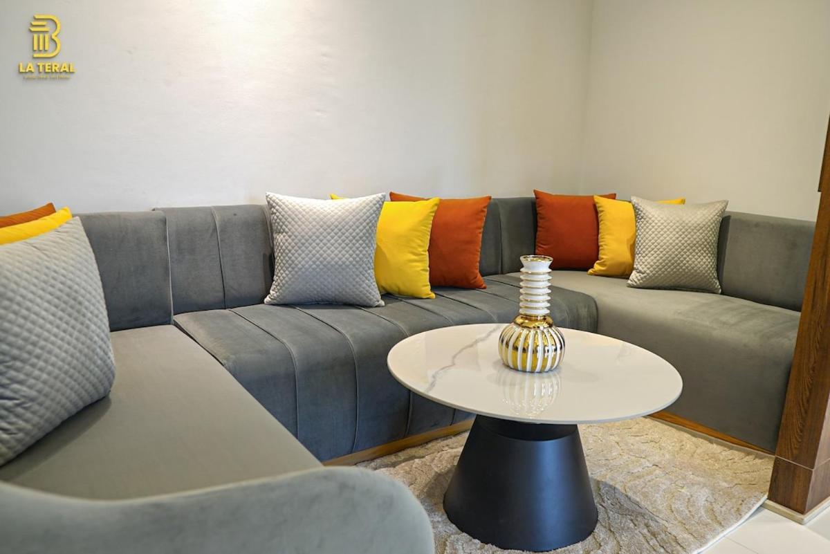 Modern Space, & Quiet *