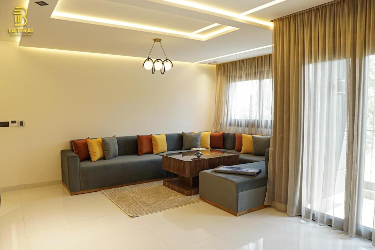 Modern Space, & Quiet *